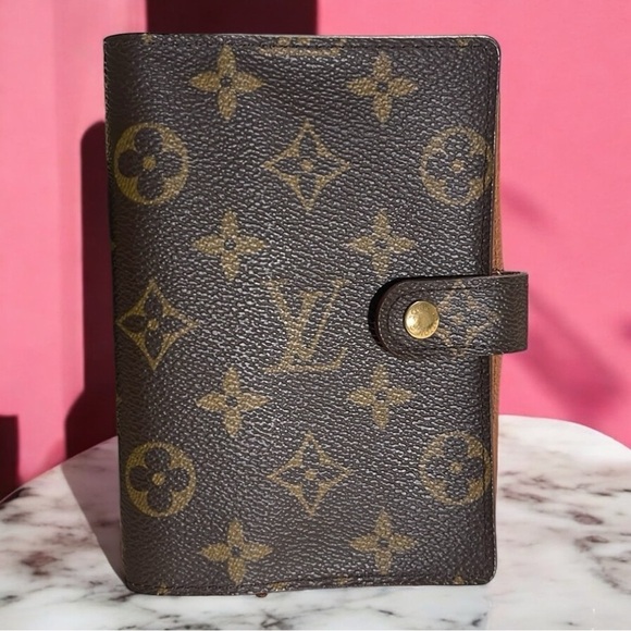 Authentic Louis Vuitton PM Agenda - Picture 1 of 11